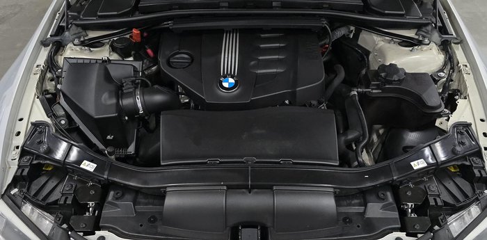 2012 BMW 3 Series 320d E92 Silver