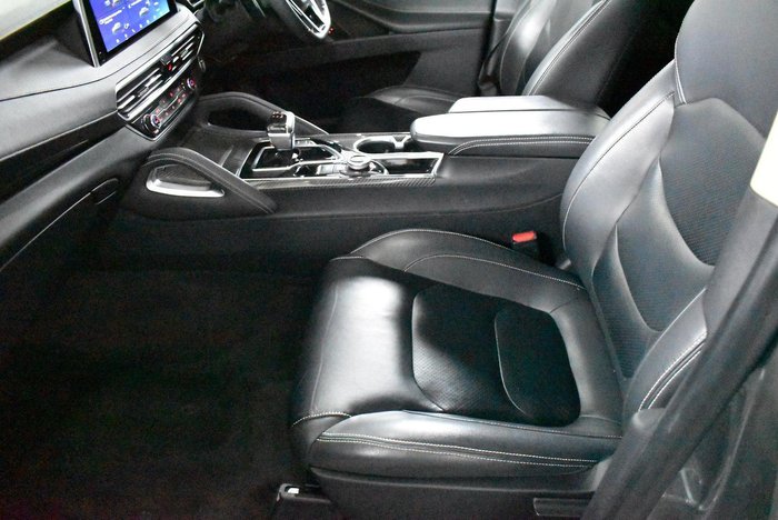 2022 LDV D90 Executive