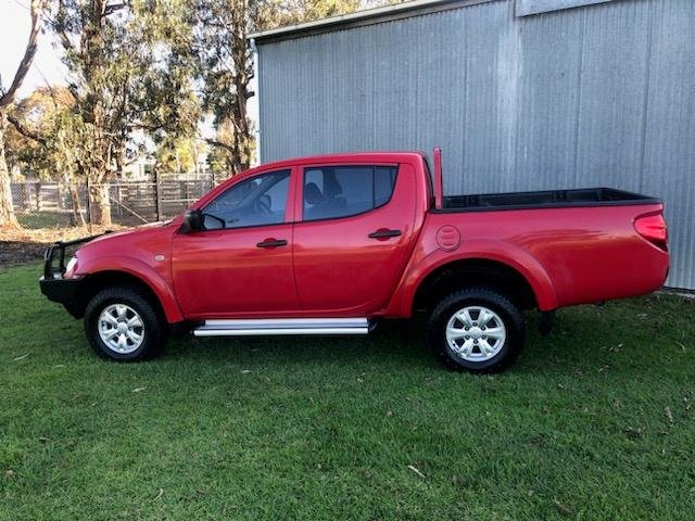 2014 Mitsubishi Triton GLX