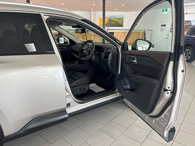 2024 Nissan X-TRAIL ST-L