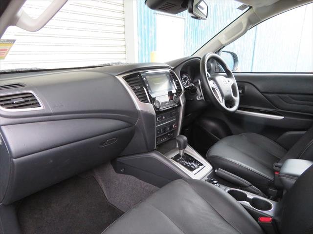 2023 MITSUBISHI Triton