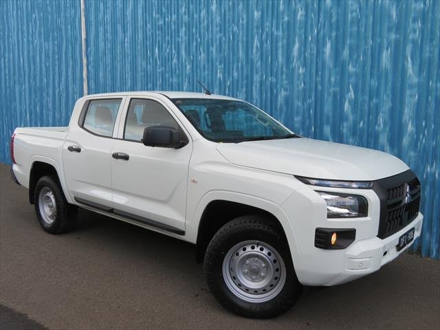 2024 MITSUBISHI Triton