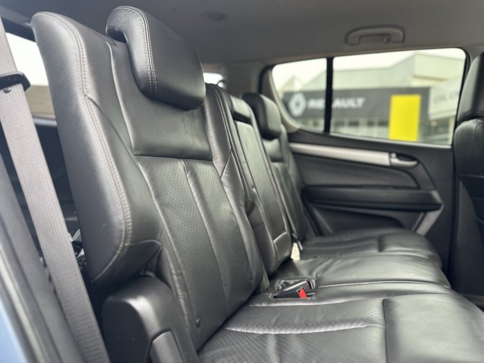 2015 Isuzu MU-X LS-T