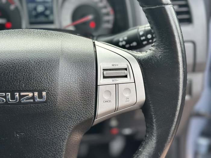 2015 Isuzu MU-X LS-T