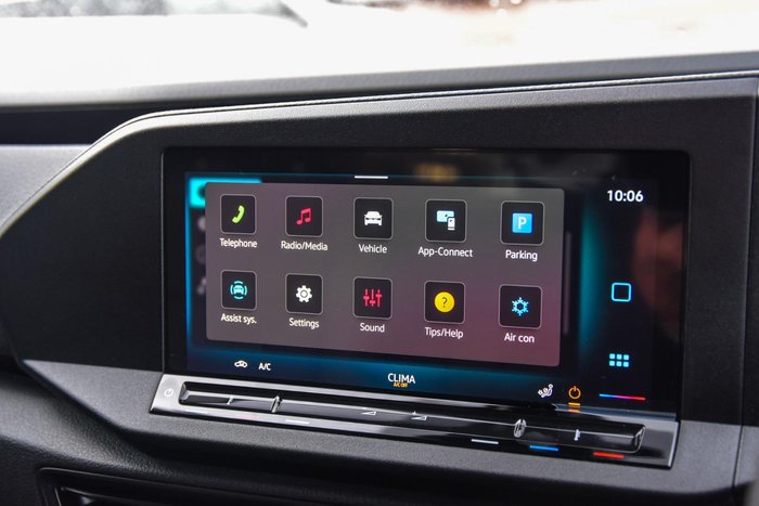 2025 Volkswagen Caddy TSI220