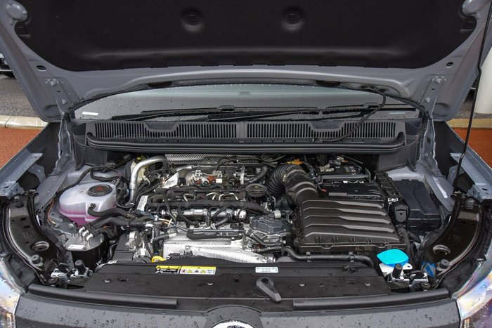 2025 Volkswagen Caddy TSI220