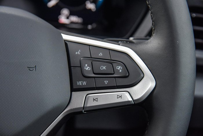 2025 Volkswagen Caddy TSI220