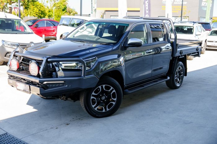 2023 Toyota Hilux SR5