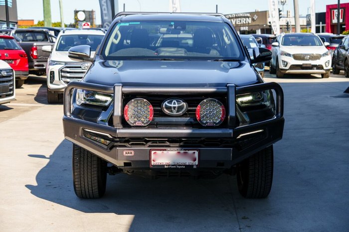 2023 Toyota Hilux SR5