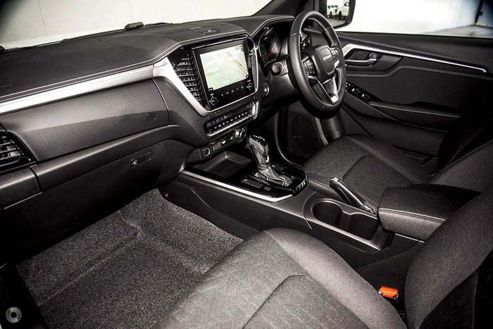 2025 Isuzu D-MAX LS-U MY24 4X4 Dual Range Moonstone White
