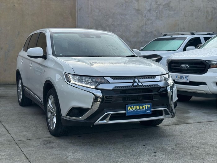 2021 Mitsubishi Outlander ES