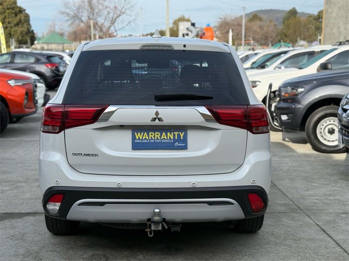 2021 Mitsubishi Outlander ES