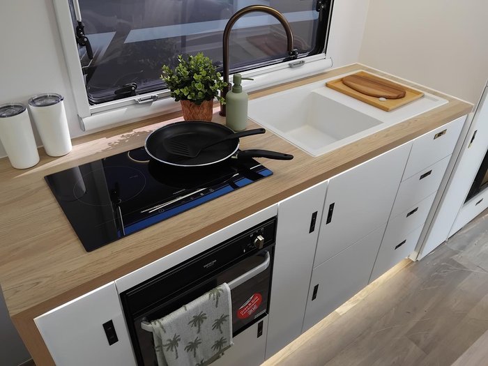 2025 Gold Class Caravans Lc19c Couple Semi Off Road Full Ensuite