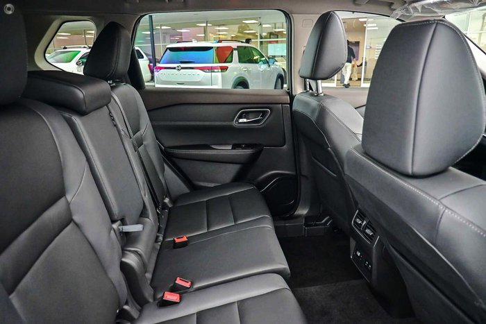 2025 Nissan X-TRAIL Ti