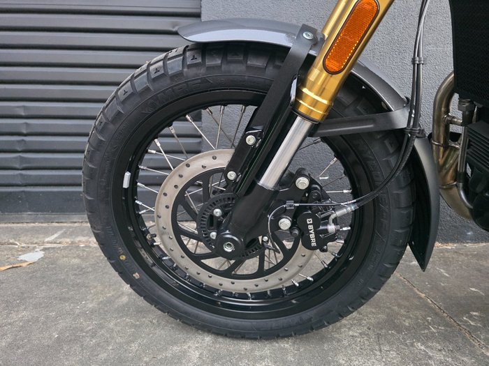 2025 Royal Enfield 2025 ROYAL ENFIELD 650CC BEAR MID BLACK