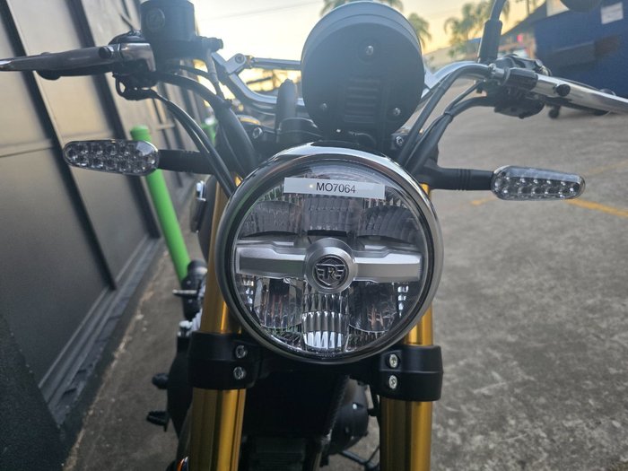 2025 Royal Enfield 2025 ROYAL ENFIELD 650CC BEAR MID BLACK