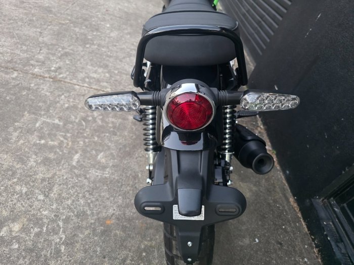 2025 Royal Enfield 2025 ROYAL ENFIELD 650CC BEAR MID BLACK