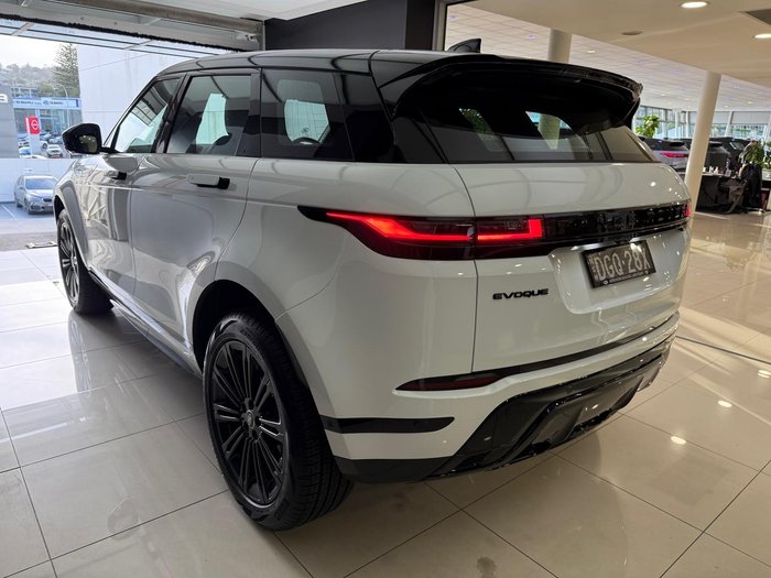 2025 Land Rover Range Rover Evoque P250 Dynamic SE