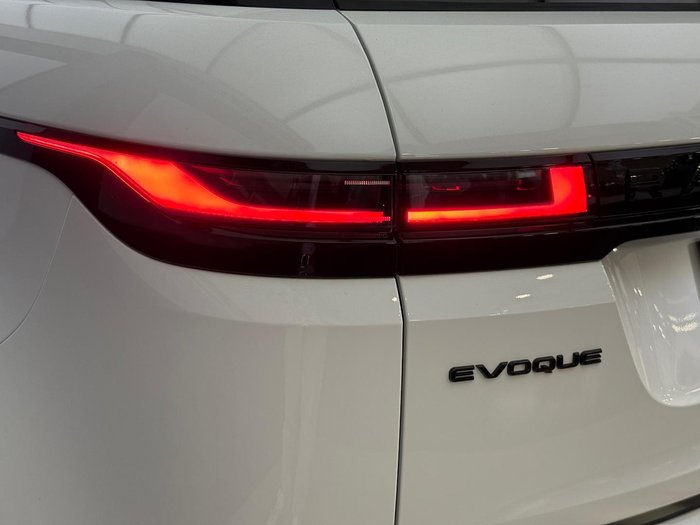 2025 Land Rover Range Rover Evoque P250 Dynamic SE