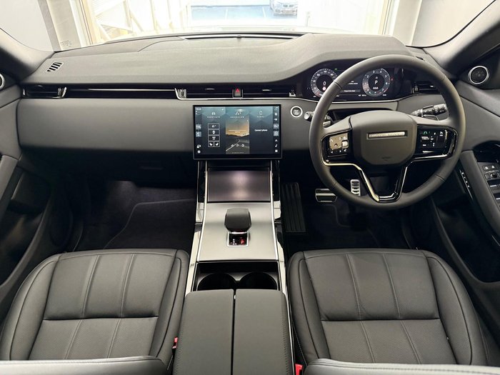 2025 Land Rover Range Rover Evoque P250 Dynamic SE