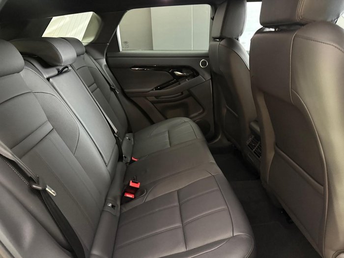 2025 Land Rover Range Rover Evoque P250 Dynamic SE