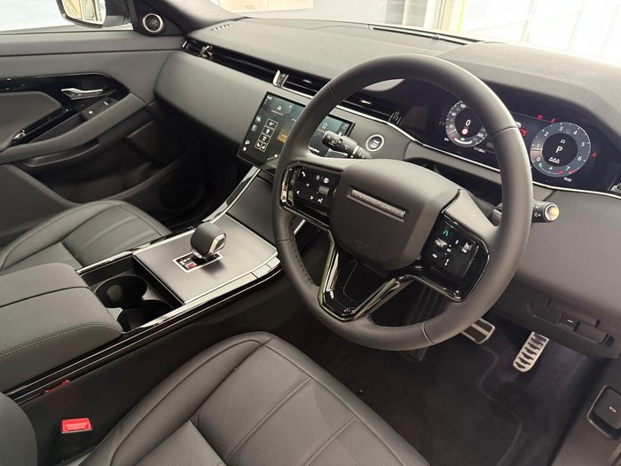 2025 Land Rover Range Rover Evoque P250 Dynamic SE