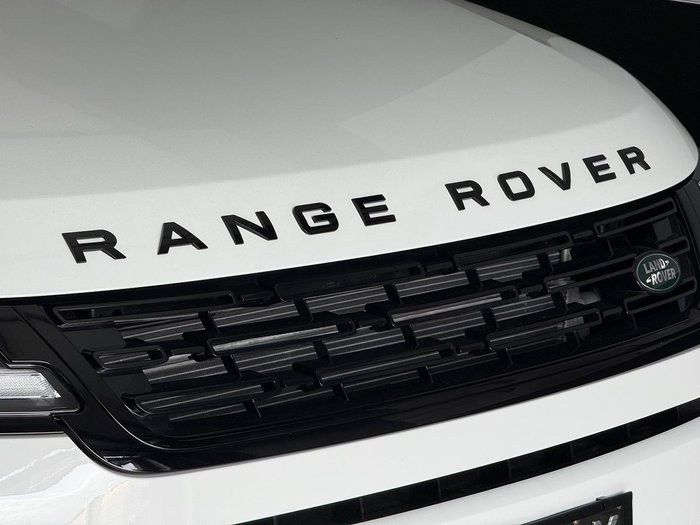 2025 Land Rover Range Rover Evoque P250 Dynamic SE