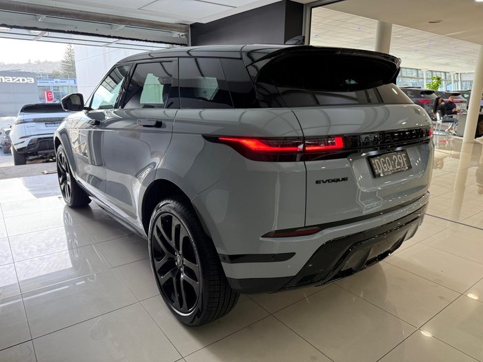 2025 Land Rover Range Rover Evoque P250 Dynamic SE