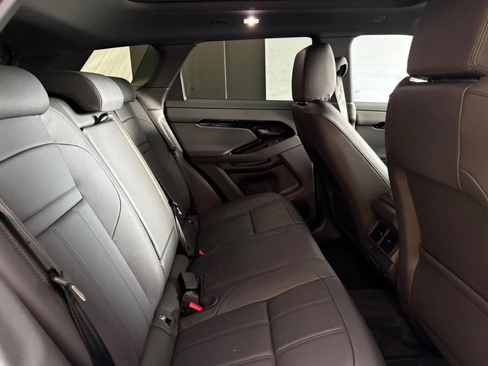 2025 Land Rover Range Rover Evoque P250 Dynamic SE