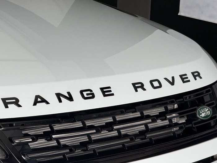2025 Land Rover Range Rover Evoque P250 Dynamic SE