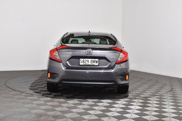 2016 Honda Civic VTi-LX
