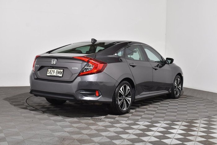 2016 Honda Civic VTi-LX