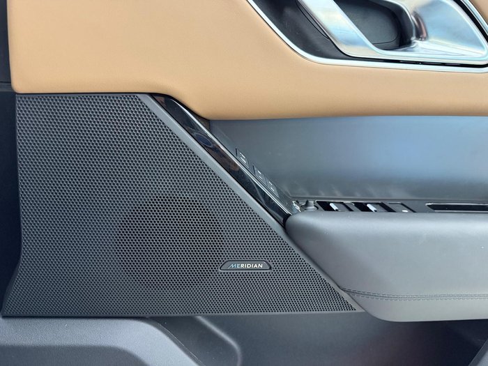 2024 Land Rover Range Rover Velar PHEV P400e Dynamic HSE