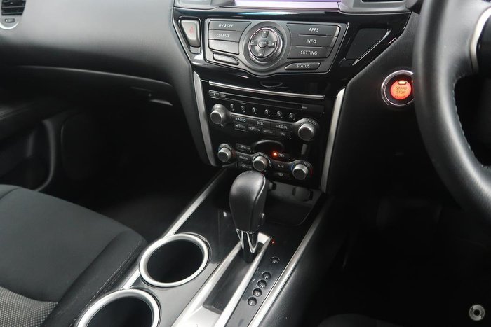 2019 Nissan Pathfinder ST