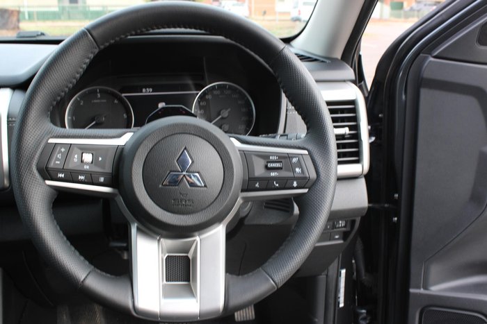 2025 Mitsubishi Triton GLS