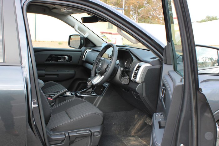 2025 Mitsubishi Triton GLS