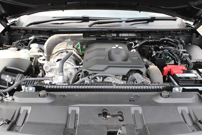 2025 Mitsubishi Triton GLS