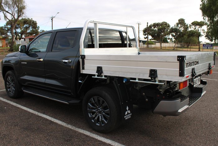 2025 Mitsubishi Triton GLS