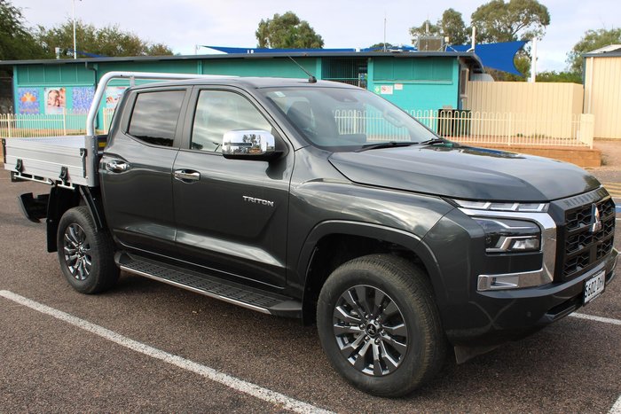 2025 Mitsubishi Triton GLS