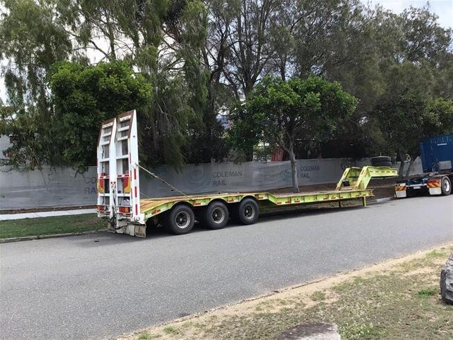 1994 Brentwood Tri Axle Float Green