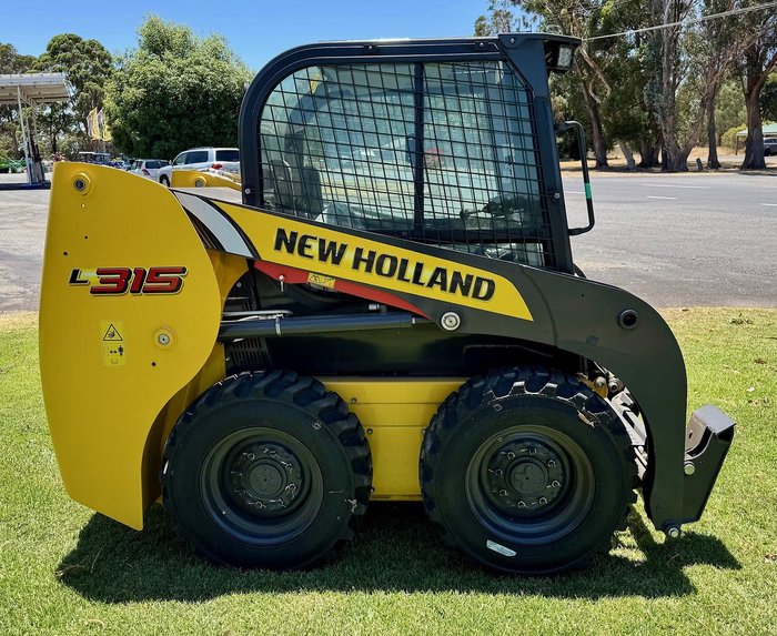 2024 New Holland L315 Yellow