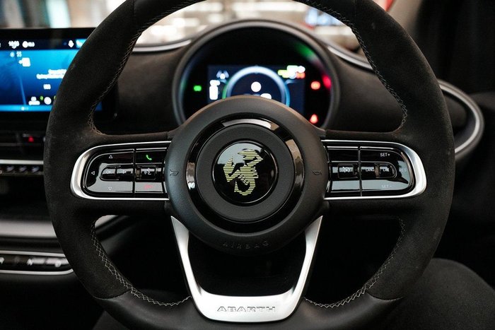 2023 Abarth 500e Turismo