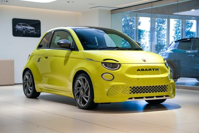 2023 Abarth 500e