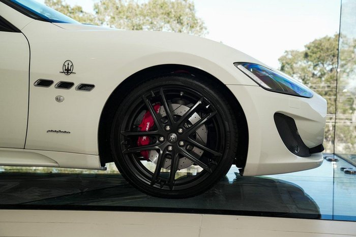2015 Maserati GranCabrio Sport