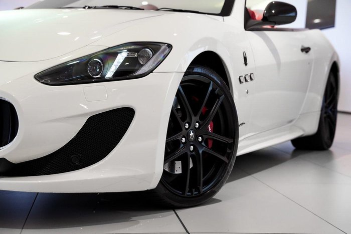 2015 Maserati GranCabrio Sport