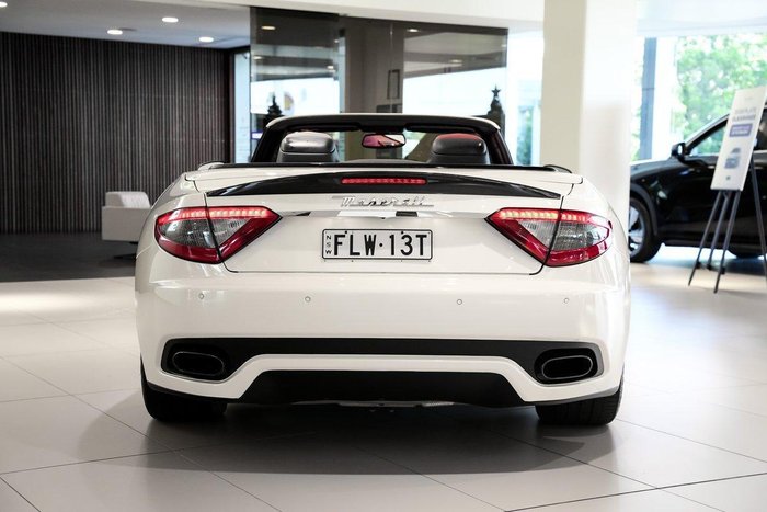 2015 Maserati GranCabrio Sport