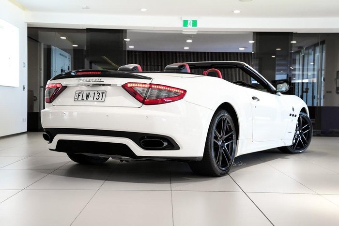 2015 Maserati GranCabrio Sport