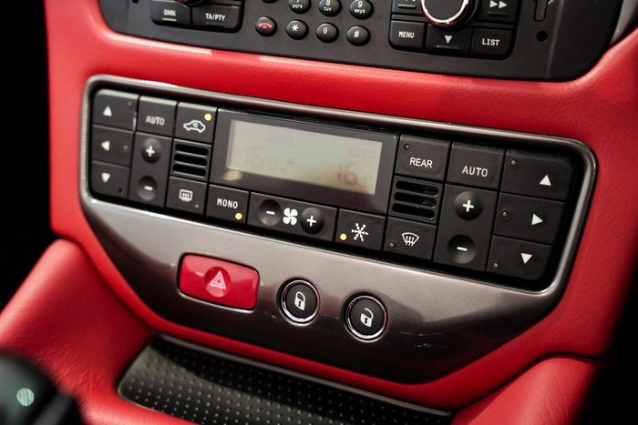 2015 Maserati GranCabrio Sport