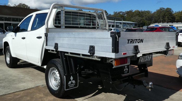 2022 Mitsubishi Triton GLX