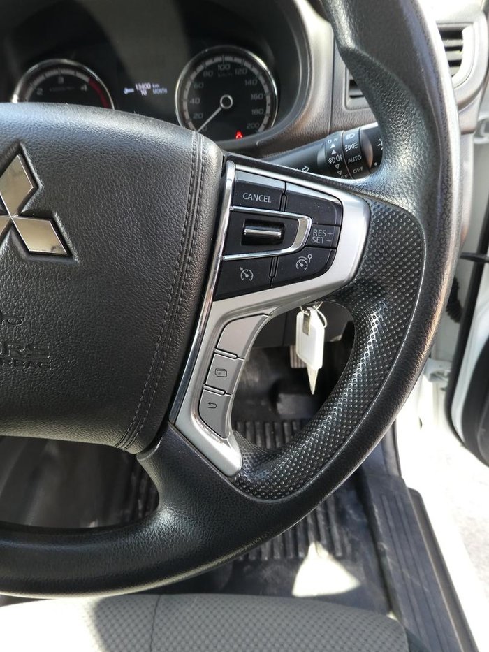 2022 Mitsubishi Triton GLX